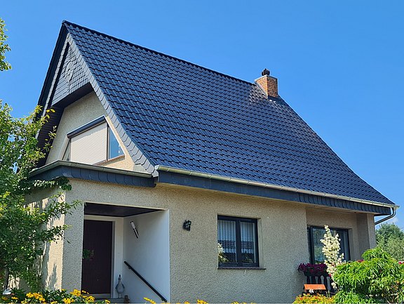 Ansicht eines neu gedeckten Daches